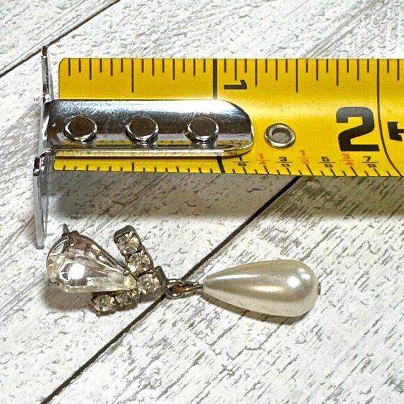 Vintage Dangle Earrings Faux Pearl Rhinestone Accent - Picture 3 of 3